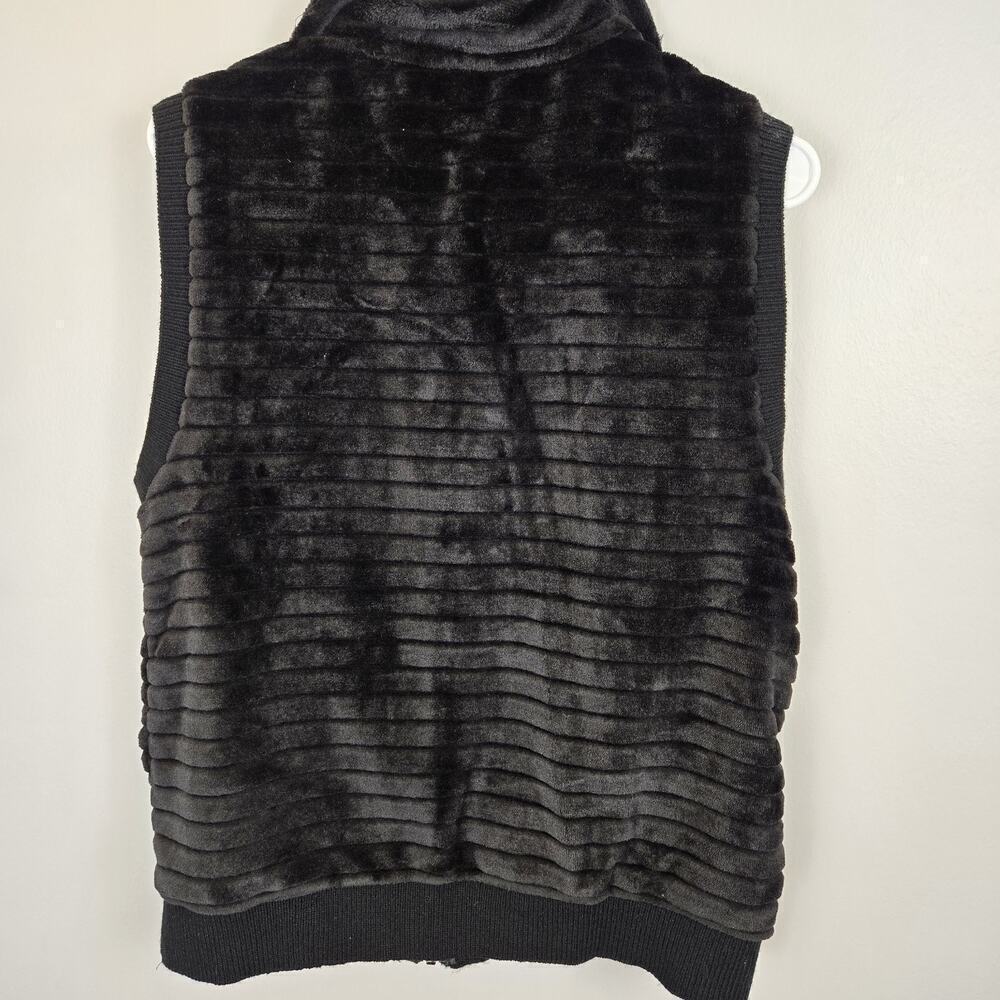 Cable & Guage LARGE Mock Neck Black Faux Fur Vest Soft Plush LAGENLOOK Cozy Goth - Picture 4 of 5